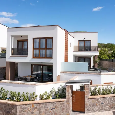 Tilia I Villa *